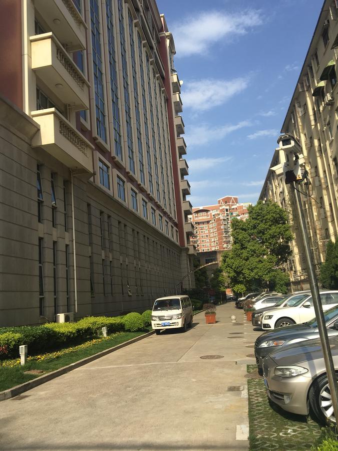 Eryi Hotel Shanghai Bagian luar foto