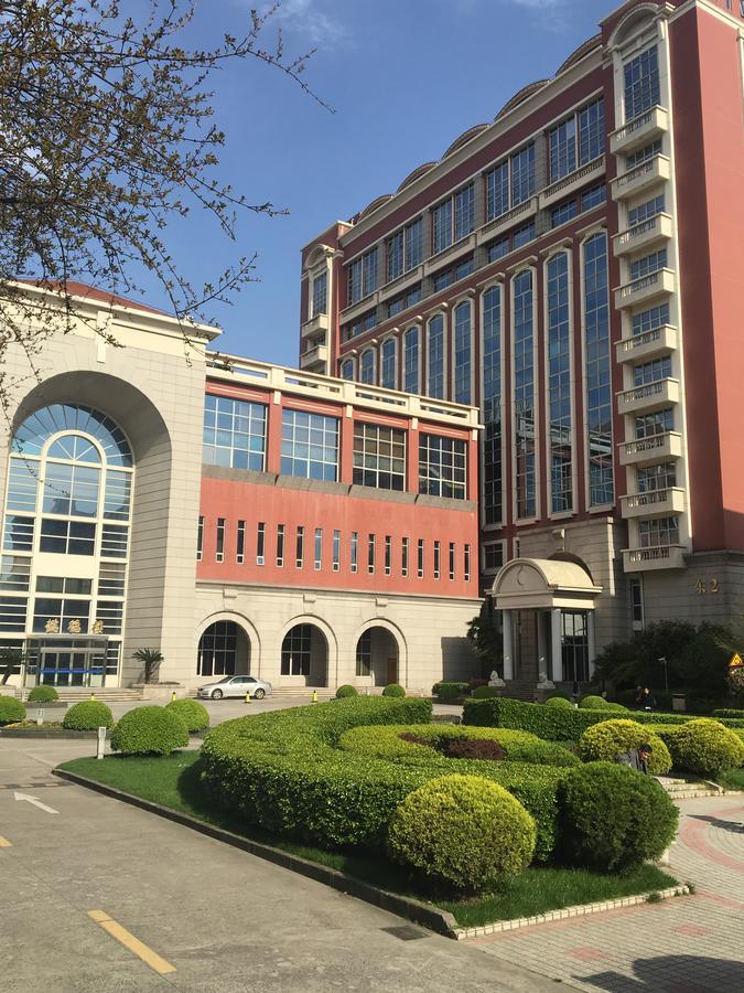 Eryi Hotel Shanghai Bagian luar foto